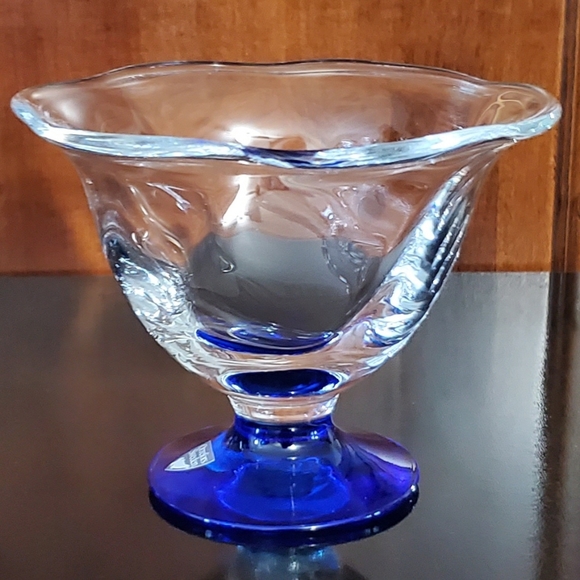 Orrefors Crystal Clear Bowl & Blue Pedestal Base - Picture 10 of 12